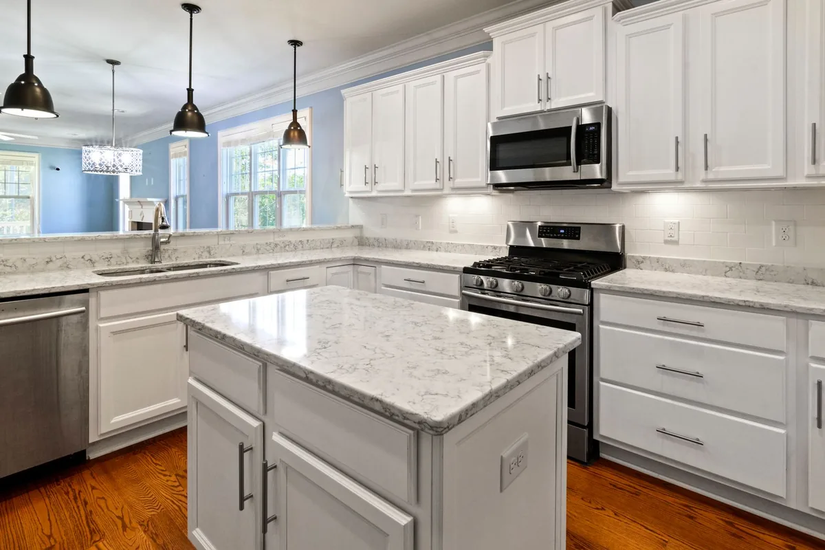Filth & Squalor Cleanup in Thompsonville, CT